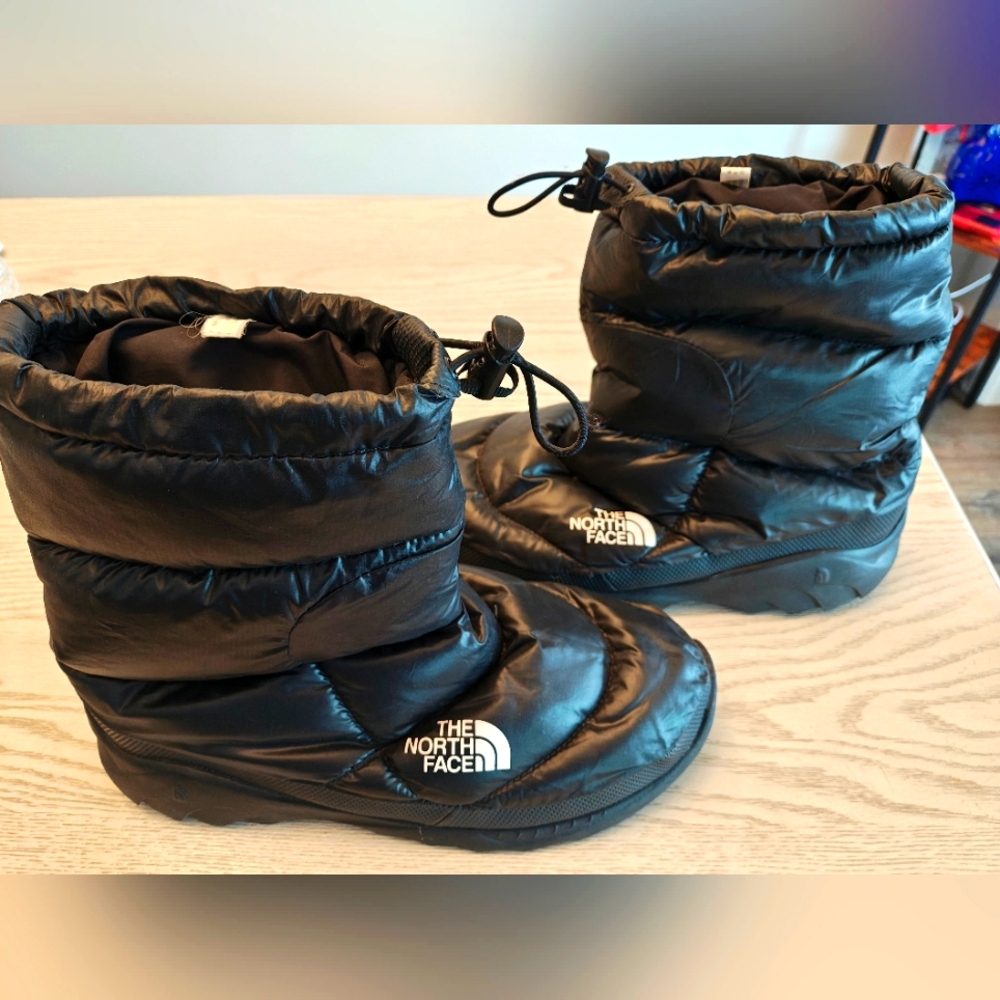 Northface Nuptse 550 Downfill Boots